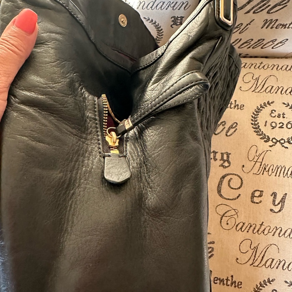 Coach 25260 Madison Phoebe Gathered Twist Leather shoulder bag - Picture 3 of 10
